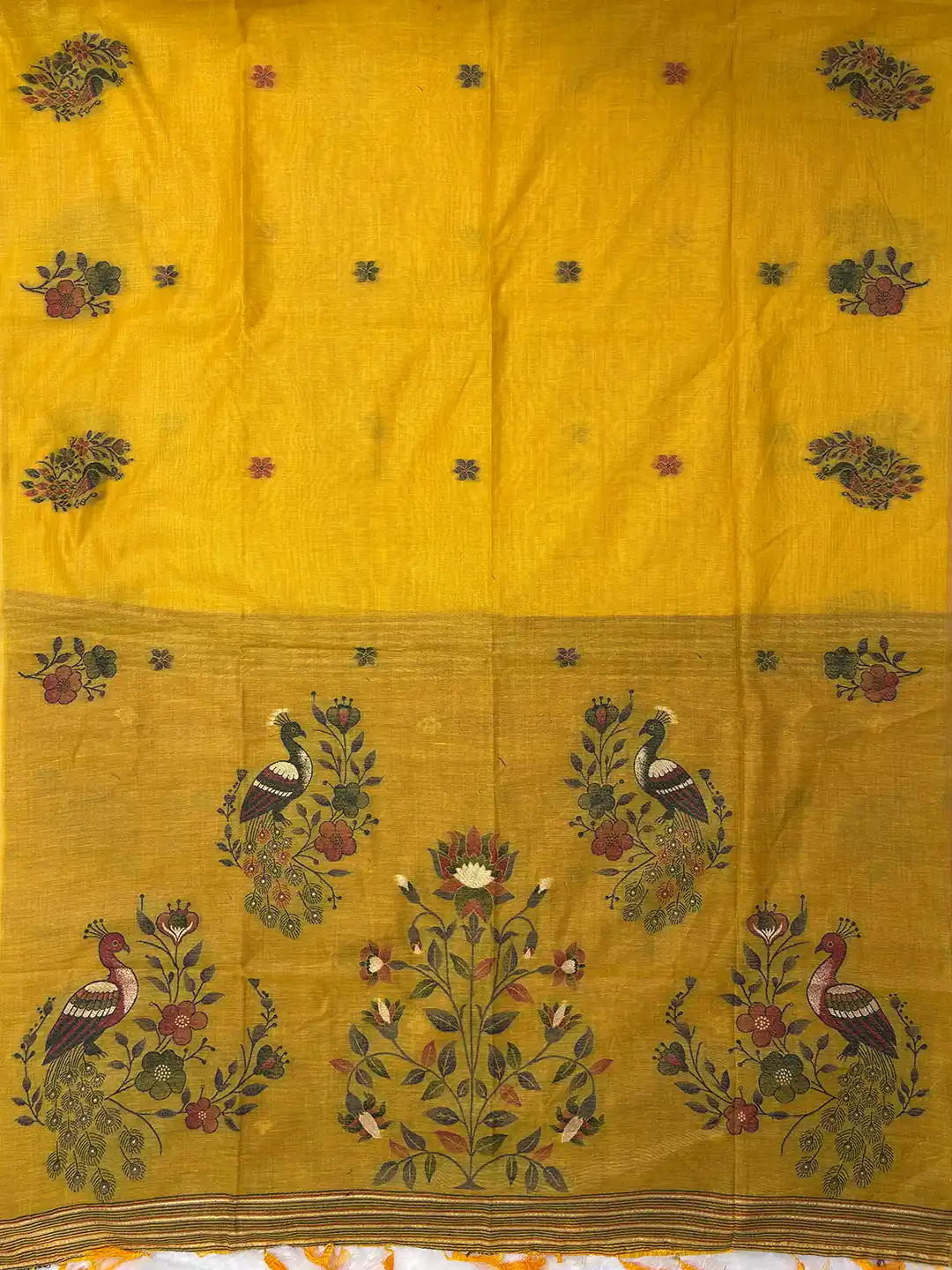 Yellow Handloom Saree for Women - Elegant Traditional Style Sarees - Image 4